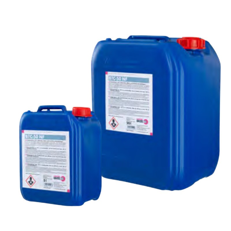 A stylish image showcasing the Binzel BTC20 NF Kühlflüssigkeit 20 l für Wasserkühler aller Art, featuring the product reference 192.0267.1 by Abicor Binzel, available for 128,72 €.